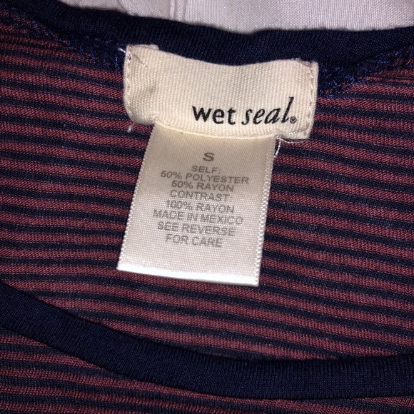 Striped short sleeve top - Picture 3 of 3